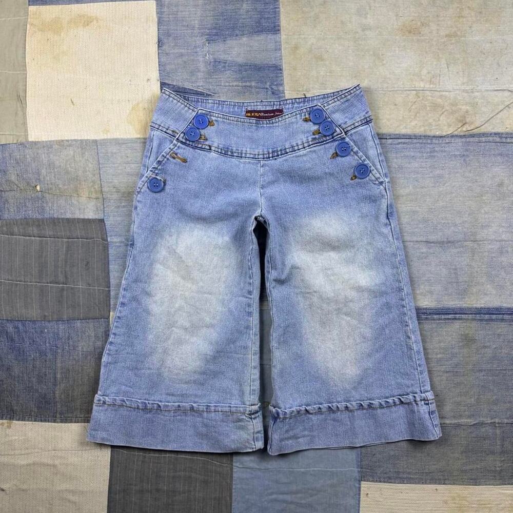 Vintage 2000’s Denim Capris